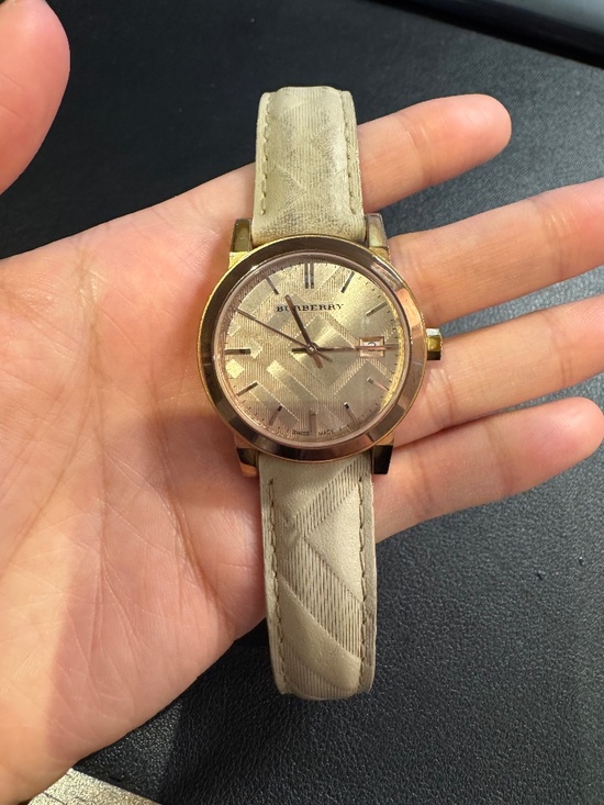 Burberry Accessories - Burberry The City Rose Gold Watch